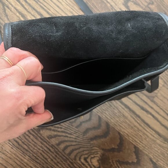 Coach  Crossbody Satchel Purse with turnlock - Picture 8 of 9